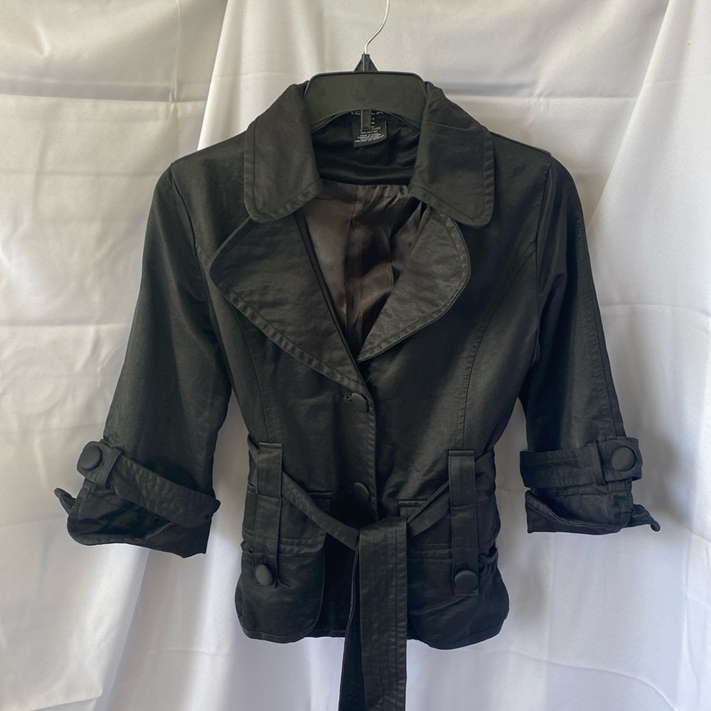 Neslay black jacket